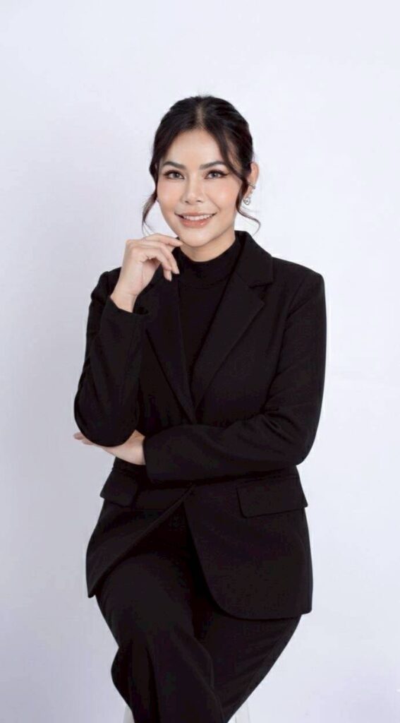 molly lash bkk 06